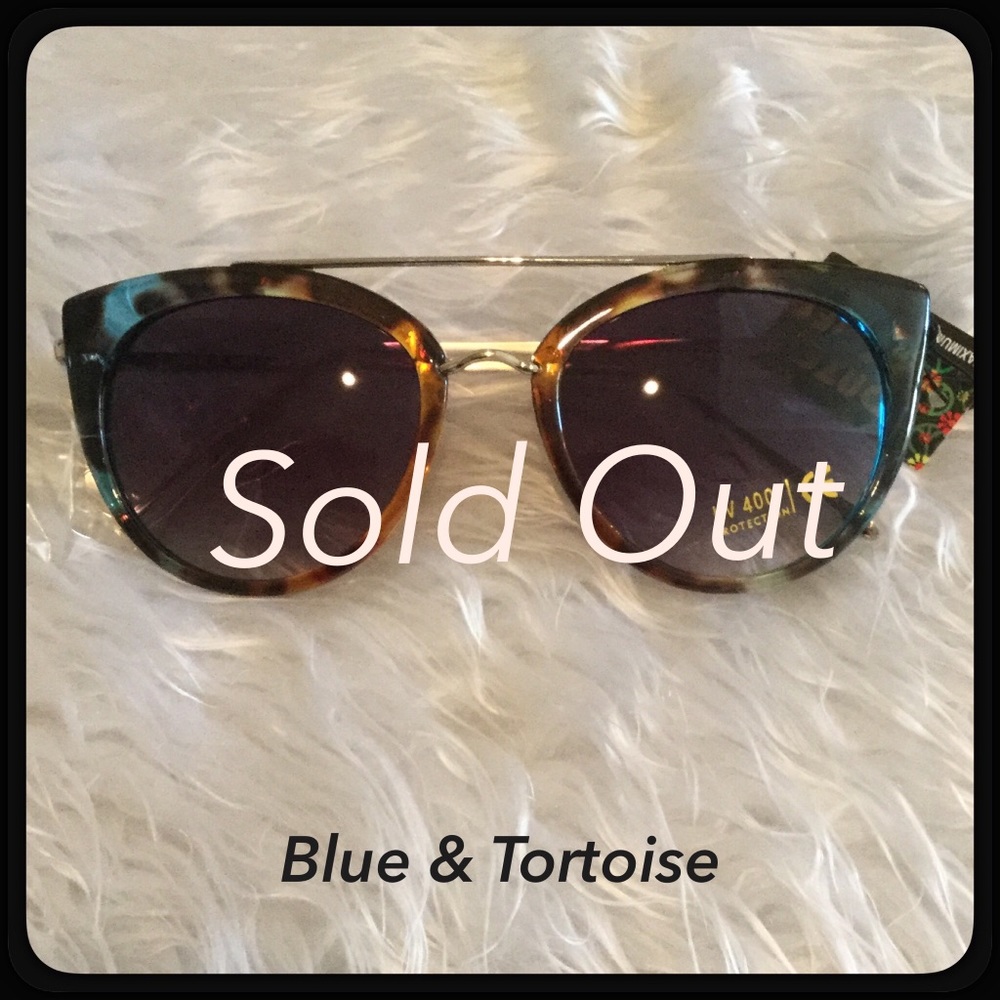 🆕🍒1 Left🍒Cat Eye Sunglasses - Picture 4 of 6